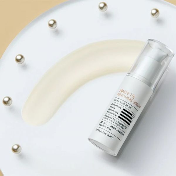 Оновлююча, антиоксидантна сироватка з NMN 1% DERMA FACTORY NMN 1% Renewing Serum - 30 мл 0000120 фото